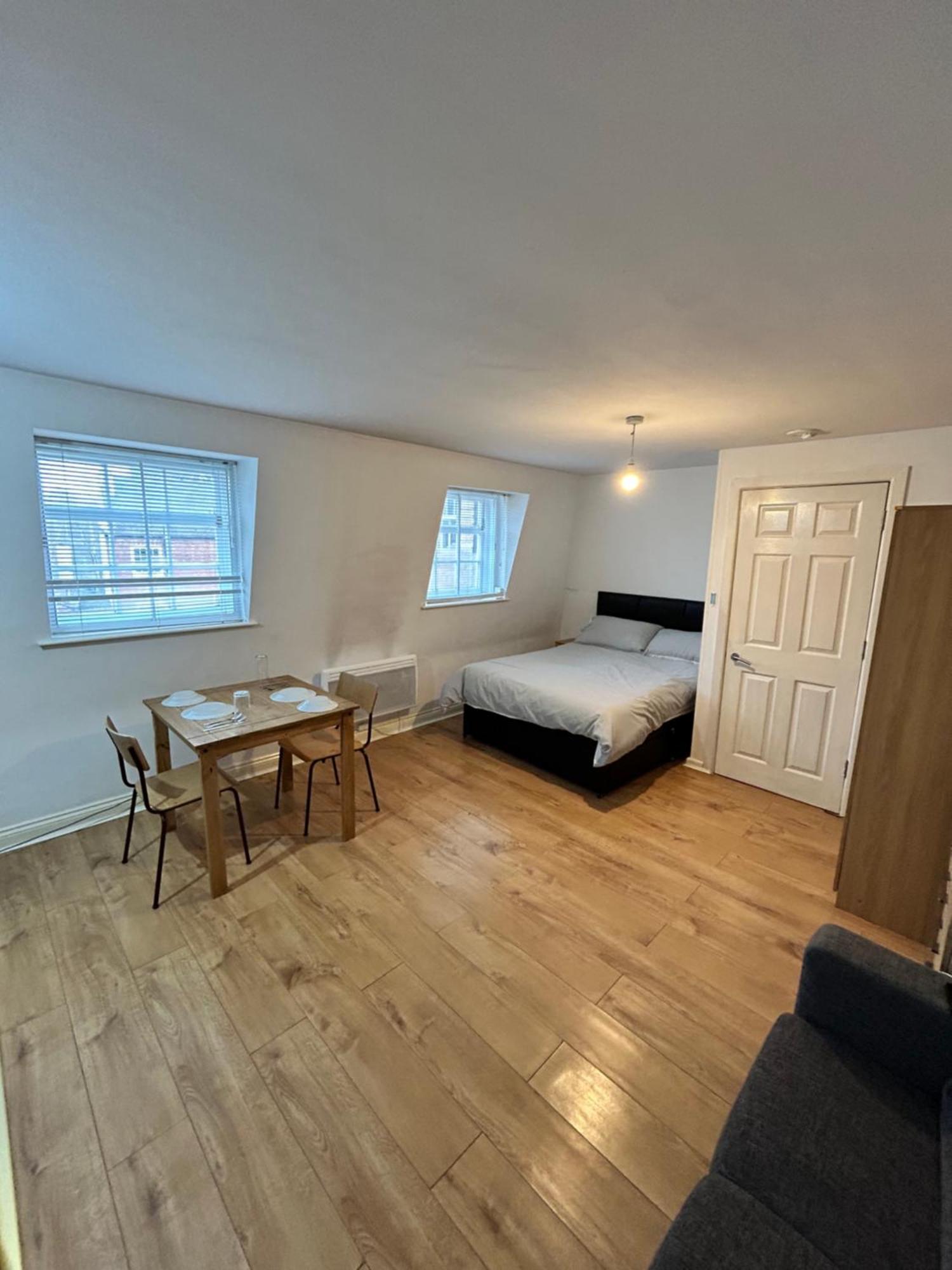 Leicester Studio At City Centre With Free Parking Buitenkant foto
